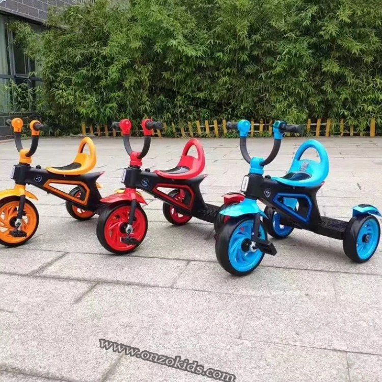 Tricycle à pédale pour enfants avec musique Led – Image 2